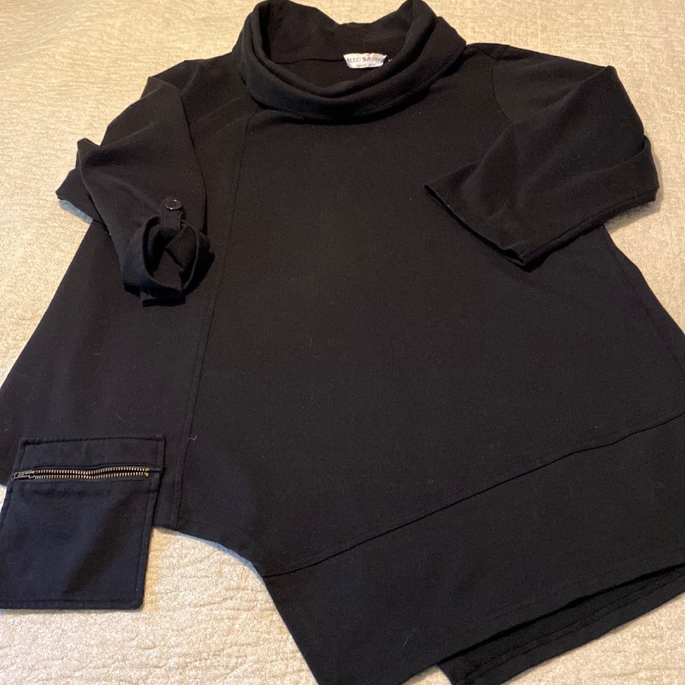 Blue Bayou knit cowl neck tunic